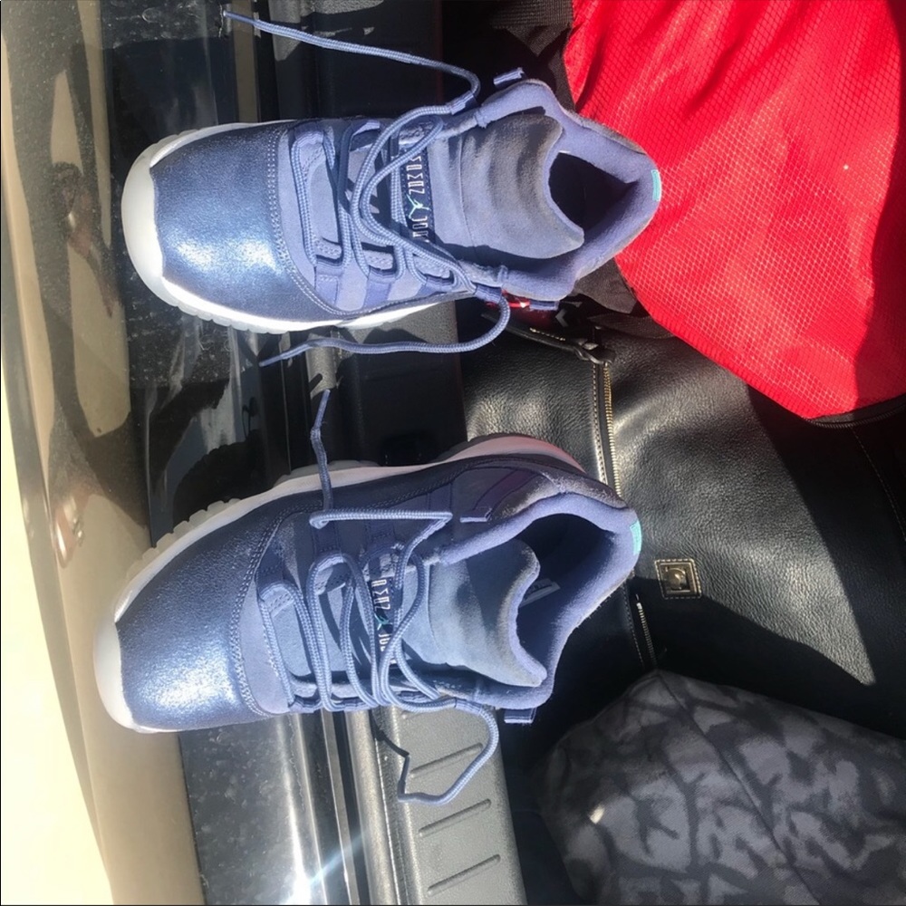 Air Jordan 11 Retro Low Girls “Blue Moon”
